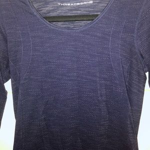 UNDER ARMOUR long sleeve